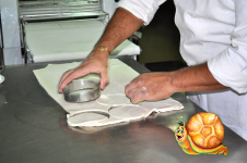 Preparation of fast food industry Stuzzicando offers Made in Italy slow food to create a fast food restaurant business in any city of the world, Stuzzicando manufacturer cooking equipment and made in Italy food ingredients to prepare the most traditional Italian dishes as bread, pizza, antipasti, spaghetti pasta, handmade meals, lasagna, risoto, ice cream, coffee, italian beer and more for your complete Stuzzicando food restaurant business... we are looking for partners and investors in USA, Germany, England, Netherland, Middle East, Dubai, Japan, Spain, Belgium, Austria, Poland, Argentina, Brazil food investors