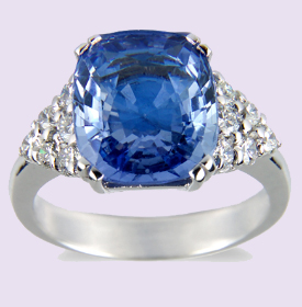 Customized and perfect jewels for your exclusive occassion direct from manufacturer made in Italy to the jewelry wholesale distribution of the most important markets, italian style customized jewels manufacturers, original diamonds suppliers, wholesale gems producers, pearl jewels vendors and wholesale customized stone precious jewels to the USA jewelry stores, to wholesale Canada jewels distributors, Dubai vip gems market. Pitti Preziosi is an Italian jewels manufacturing industry convinced that high end quality jewels and products are the best way to support jewelry distributors and luxury markets of the world