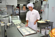 Fast food industry creating by Stuzzicando offers Made in Italy slow food to create a fast food restaurant business in any city of the world, Stuzzicando manufacturer cooking equipment and made in Italy food ingredients to prepare the most traditional Italian dishes as bread, pizza, antipasti, spaghetti pasta, handmade meals, lasagna, risoto, ice cream, coffee, italian beer and more for your complete Stuzzicando food restaurant business... we are looking for partners and investors in USA, Germany, England, Netherland, Middle East, Dubai, Japan, Spain, Belgium, Austria, Poland, Argentina, Brazil food investors