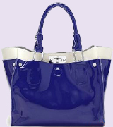 Italian designed women handbags, leather fashion accessories manufacturing industry for leather handbags distributors in United States, Italy wholesalers, Germany and France handbags companies, Dubai, England UK, Germany, Austria, Canada, Saudi Arabia wholesale business to business, we offer high finished level, exclusive handbags designed and manufacturing pricing... Leather Handbags manufacturer