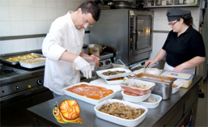 Italian food franchise industry, Stuzzicando offers Made in Italy slow food to create a fast food restaurant business, as franchising, in any city of the world, Stuzzicando franchise manufacturer cooking equipment and made in Italy food ingredients to prepare the most traditional Italian dishes as bread, pizza, antipasti, spaghetti pasta, handmade meals, lasagna, risoto, ice cream, coffee, italian beer and more for your complete Stuzzicando food restaurant business... we are looking for partners and investors in USA, Germany, England, Netherland, Middle East, Dubai, Japan, Spain, Belgium, Austria, Poland, Argentina, Brazil food investors