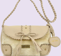 Complete collection of eco friendly leather fashion handbags for women, made in Italy designed and manufacturer facilities in Dubai we offer the most high style eco friendly fashion handbags for girls, ladies and business women of the market, two collections per year to wholesalers, distributors and handbags shop centre PRIVATE LABEL offered for our main customers in United States, Dubai, England, UK, Saudi Arabia, Japan, Italy, Germany, Spain, France, California, New York, Moscow in Russia handbags oem manufacturer and distributor market business Eco friendly Leather to the fashion women accessories market