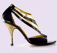 Women shoes manufacturer, the best Italian leather shoes and made in Italy design to produce the Donianna shoes, classic and casual women shoes leather boots manufacturing distributors, leather classic and casual men shoes and a collection of men boots for wholesale shoe distributors in France, Germany, England, USA, Canada, Dubai, Saudi Arabia, Mexico, Latin America... and the most important shoemaker market business to business industry