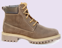 Handmade leather men and women shoes manufacturer, the best Italian leather shoes and made in Italy design to produce the Donianna shoes, classic and casual women shoes leather boots manufacturing distributors, leather classic and casual men shoes and a collection of men boots for wholesale shoe distributors in France, Germany, England, USA, Canada, Dubai, Saudi Arabia, Mexico, Latin America... and the most important shoemaker market business to business industry