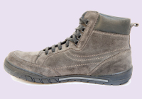 Leather men and women shoes manufacturer, the best Italian leather shoes and made in Italy design to produce the Donianna shoes, classic and casual women shoes leather boots manufacturing distributors, leather classic and casual men shoes and a collection of men boots for wholesale shoe distributors in France, Germany, England, USA, Canada, Dubai, Saudi Arabia, Mexico, Latin America... and the most important shoemaker market business to business industry