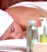 Produttori Cinesi di cosmetici naturali, creme anti rughe, creme idratanti giorno, creme anti cellulite, trattamenti bellezza per donne e uomini, produzione di cosmesi naturale, creme giorno, creme notte, cura del viso fabbricanti profumi Cinese in Dubai Business Guide. Produttori e prodotti certificati Cinesi diretti dal fabbricante per far crescere tuo business di distribuzione all'ingrosso di cosmetici